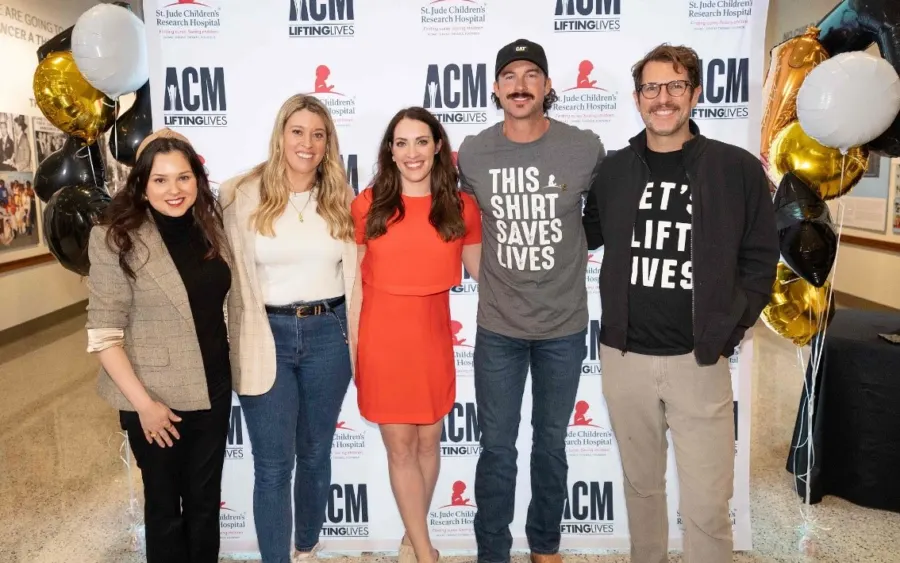 ACM Lifting Lives Brings Riley Green to Memphis to Vist St. Jude Patients and Families